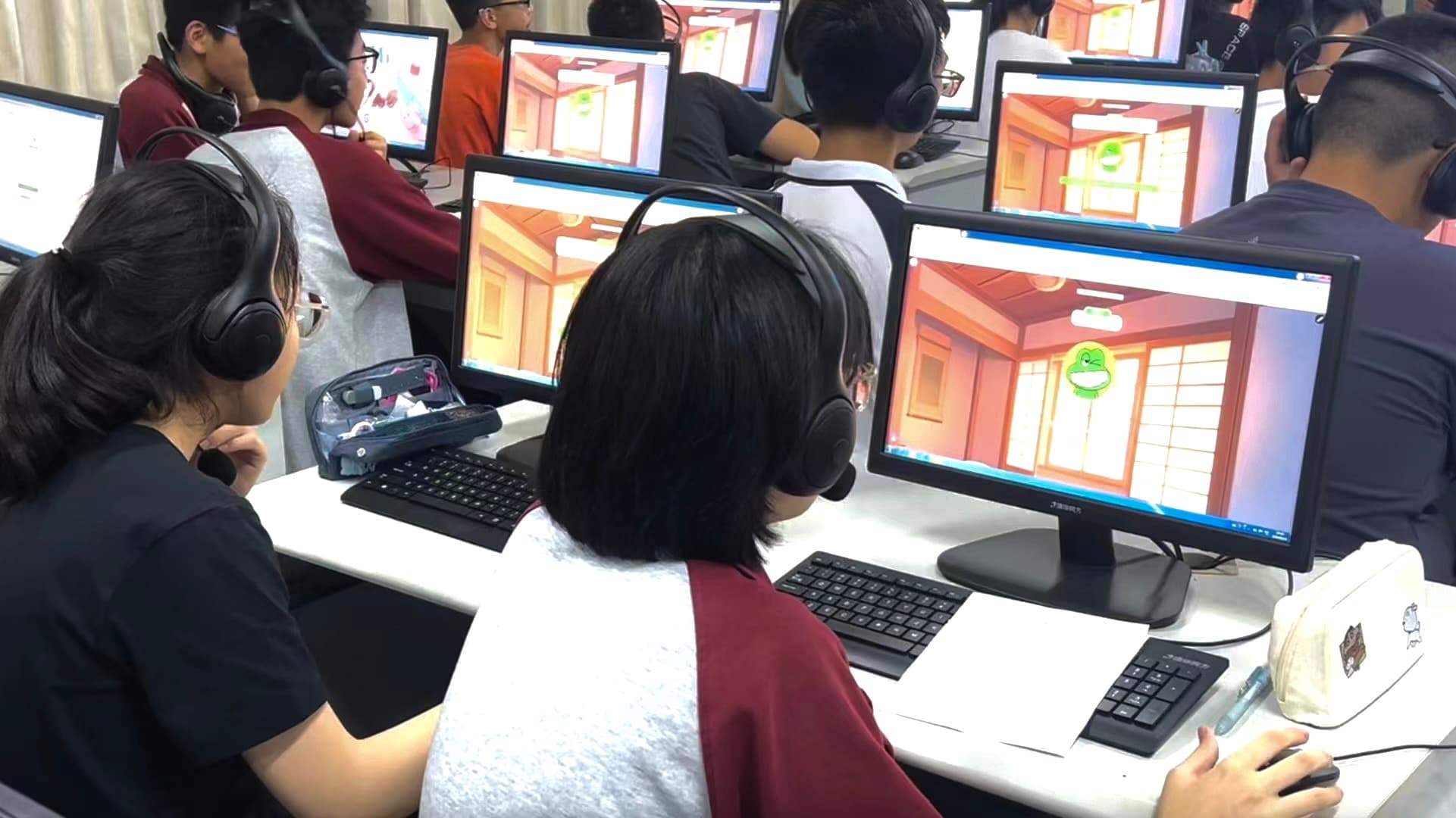 Computer Lab — Speakwow.ai on PC